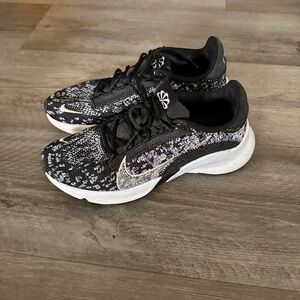 Nike Women’s Size 7 Black Metallic Silver Superrep Go 3 Flyknit Sneakers